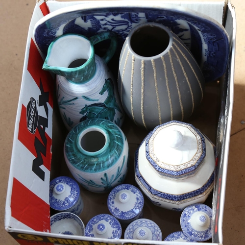 462 - Blue and white ceramics, retro ceramics etc (boxful)