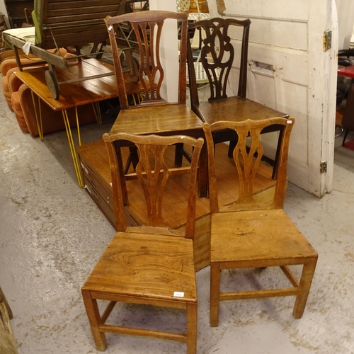 1974 - 4 Georgian country Chippendale elm chairs