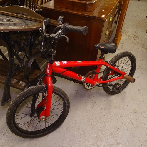 2022 - A child's Apollo mountain bike