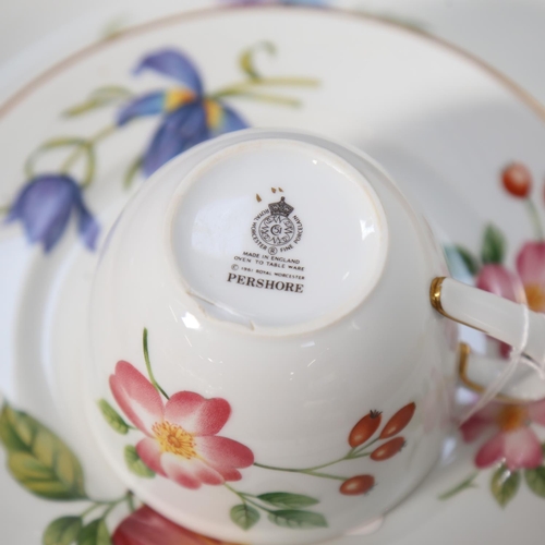 549 - Royal Worcester Pershore pattern dinner and tea ware