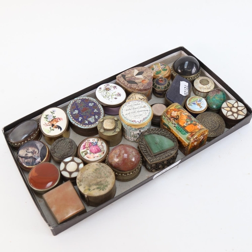 557 - A collection of ornamental trinket boxes, including Halcyon Days and hardstone inlaid