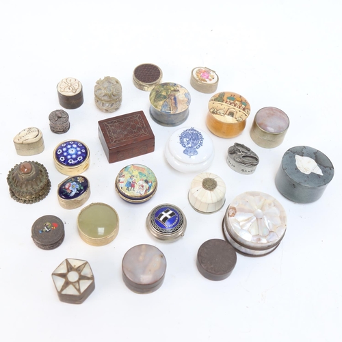 599 - A collection of pillboxes, some with stone set lids