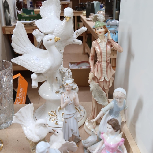 635 - Various ornaments and a Doulton figure 