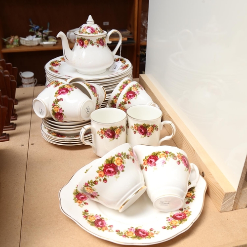 647 - Argyle bone china tea set for 6 people, matching dinner plates etc