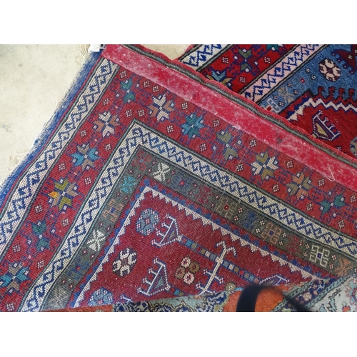 2094 - A red ground Persian design prayer rug, 152cm x 98cm