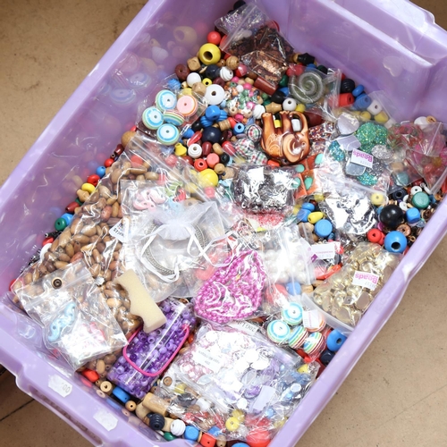 869 - A large quantity of mixed modern costume jewellery