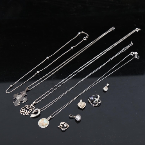 920 - 10 various silver pendants and pendant necklaces