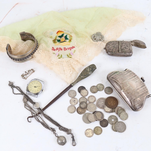 926 - A group of silver and plated items, to include a silver plated combination Vesta and sovereign case,... 