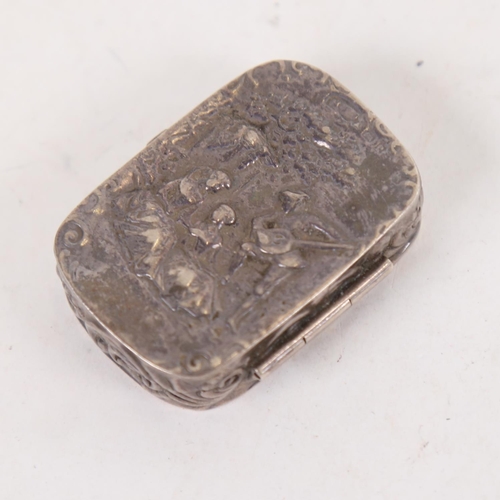 937 - A 925 sterling silver rectangular snuffbox, with embossed figure decoration, length 4.5cm