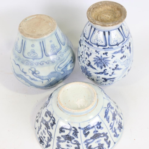 167 - 3 pieces of Chinese blue and white porcelain, bowl diameter 18.5cm