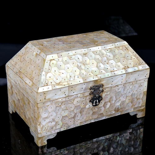 289 - An Indian Goa mother-of-pearl box, 20cm x 12.5cm, height 13cm