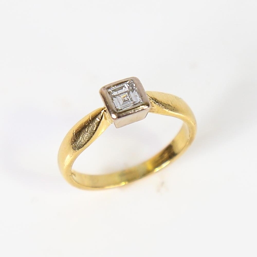 592 - A modern 18ct gold 0.3ct square-cut solitaire diamond ring, diamond weight calculated from measureme... 