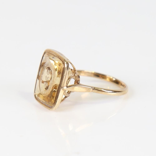 596 - A large Antique 9ct gold citrine seal ring, with garter motto 