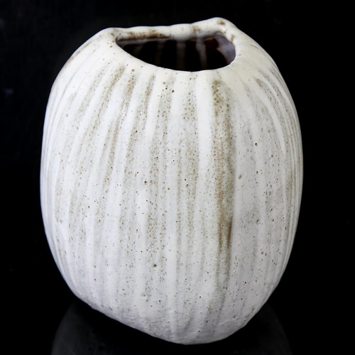 2148 - YURIKO HILL, a coconut form studio pottery vase, monogram to base, height 16cm