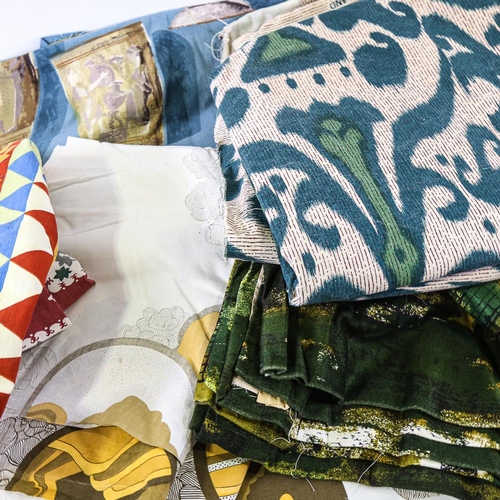 2150 - A box of assorted mid century fabrics