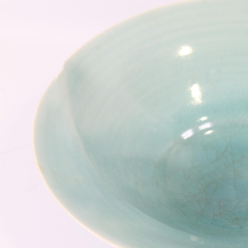 2067 - SARAH-JANE SELWOOD - a porcelain crackle glaze bowl, circa 1990s, inscribed initials to base, diamet... 