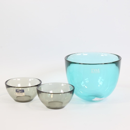 2069 - SVEN PALMQVIST - 2 1950s small Orrefors Fuga bowls, and a David Mellor similar small glass bowl with... 