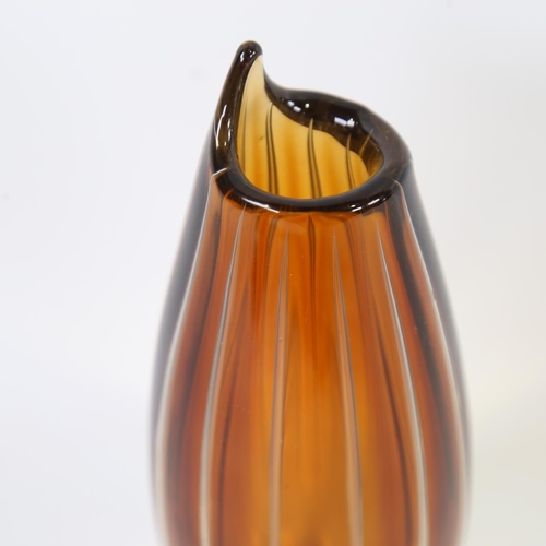 2072 - JACOBSEN OY KUMELA - Finnish autumn brown glass vase, signed to base, height 17cm