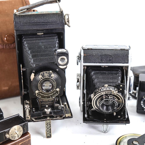 72 - Various Vintage cameras, including Pocket Kodak, Zeiss Ikon, Rollei 35S etc