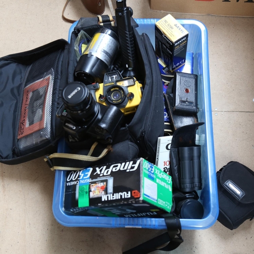 85 - Various cameras and equipment, including Sea and Sea Motormarine II 35mm underwater cameral, Casio E... 