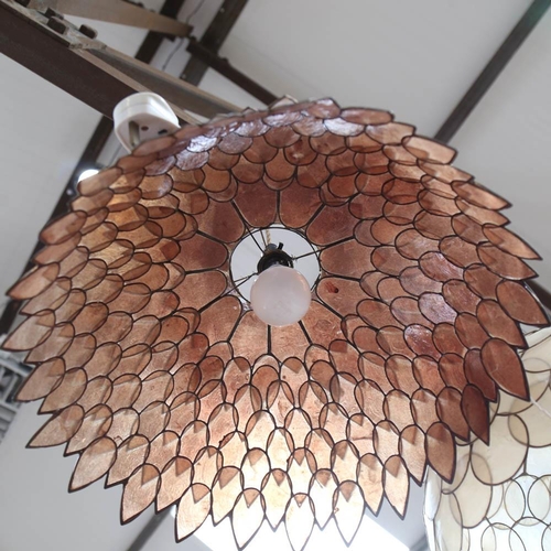 477 - A retro Casa Popa shell ceiling light shade in the form of a flower, made from windowpane oyster she... 