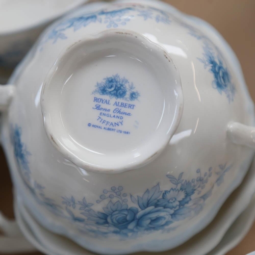 537 - Royal Albert blue and white tea service, in Tiffany pattern, matching dinner plates, bowls and soup ... 