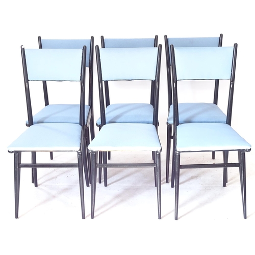 2092 - A set of 6 mid-century Italian dining chairs