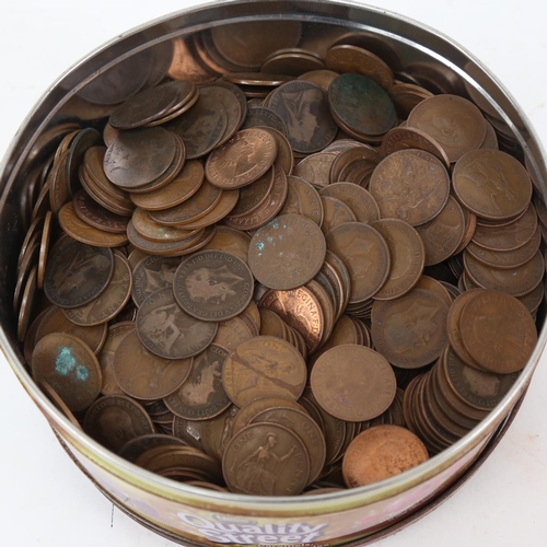 164 - A large quantity of British one penny coins (boxful)