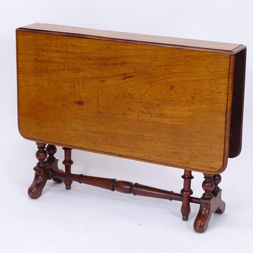 2191 - A Victorian mahogany Sutherland table, on double turned legs and single stretcher, W89cm, H69cm