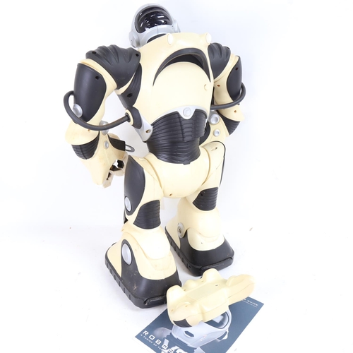 296 - A Robonetics Robosapien V2 toy