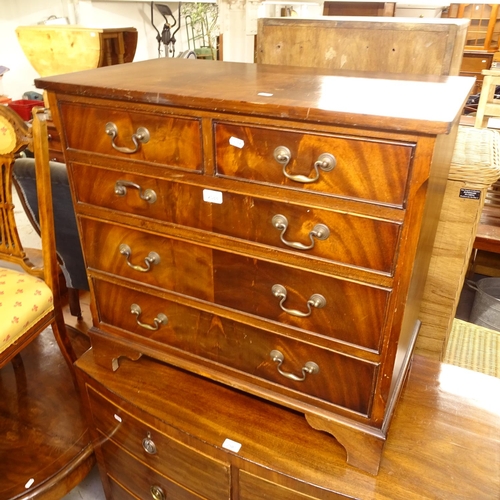 2588 - A reproduction mahogany 5-drawer chest, W77cm, H73cm, D42cm