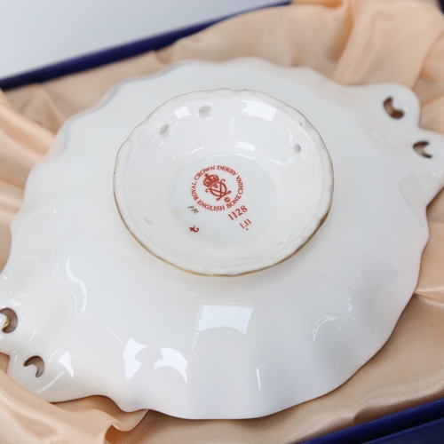 566 - Boxed Royal Crown Derby dish, 1128, length 16cm, Wedgwood Jasperware jug, and a Doulton character ju... 