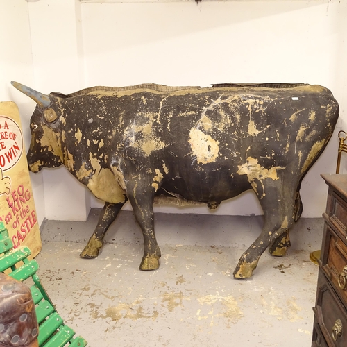 2703 - A life-size fibreglass study of a bull, length 225cm