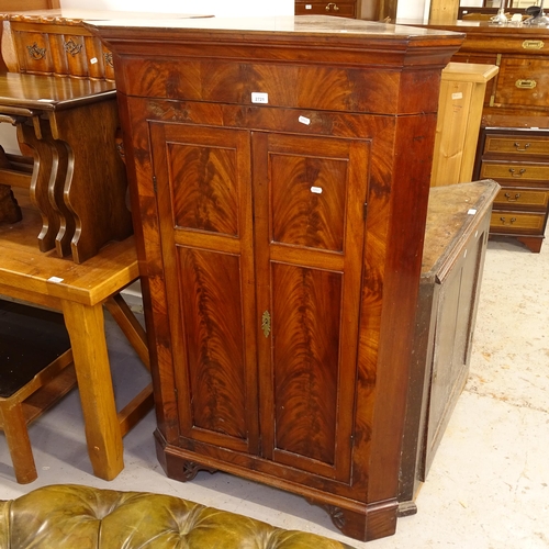 2721 - A 19th century flame veneered mahogany 2-door corner cupboard, W88cm, H139cm, D48cm