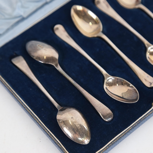 1049 - A set of 6 silver rattail pattern teaspoons, by Harrison Brothers & Howson, hallmarks Sheffield 1932... 