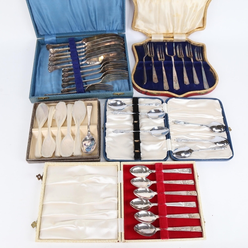 878 - 5 various cased sets of cutlery