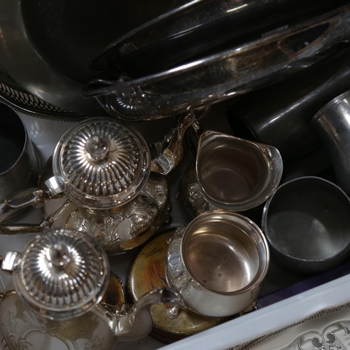 892 - A quantity of plated items, to include tea and coffee ware, galleried tea trays, pewter tankards etc... 