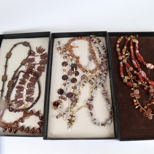 901 - 5 trays of stone set and other jewellery