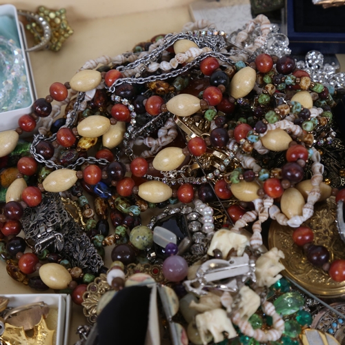 938 - A tray of Vintage and other costume jewellery, to include compact, panel bracelets, hat pin etc