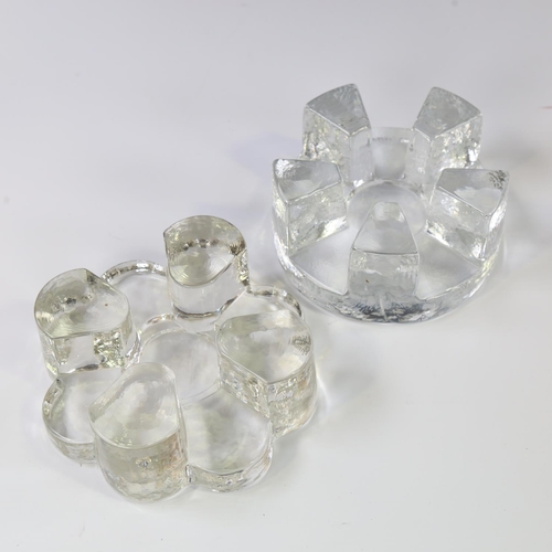 2078 - 2 mid-century textured clear glass tealight trivets