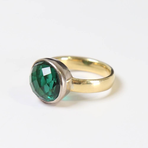 129 - A modern 18ct gold green stone set ring, set with double rose-cut stone, by Peter Jenner, hallmarks ... 