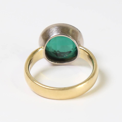 129 - A modern 18ct gold green stone set ring, set with double rose-cut stone, by Peter Jenner, hallmarks ... 