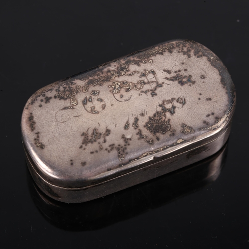 164 - A Victorian silver snuff box, plain curved rectangular form with gilt interior, by George Unite, hal... 