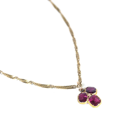 190 - A Georgian flat top garnet clover pendant necklace, on 9ct twisted herringbone link chain, pendant h... 