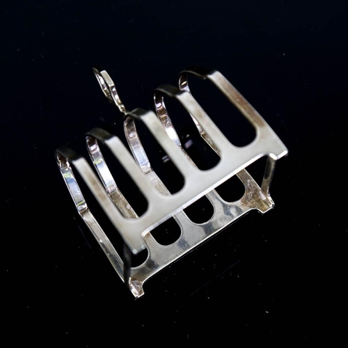 364 - A George V silver 5-bar toast rack, by Collingwood & Sons Ltd, hallmarks Birmingham 1923, length 8cm... 