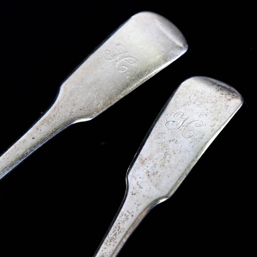 389 - A pair of George III silver Fiddle pattern sauce ladles, by Solomon Hougham, hallmarks London 1806, ... 