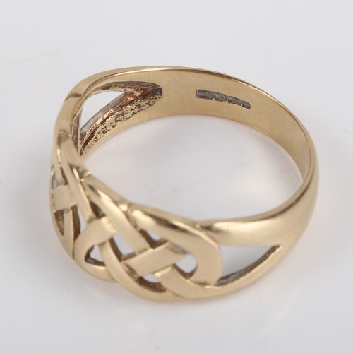 395 - A modern 9ct gold Celtic knot ring, setting height 9.6mm, size T, 4g