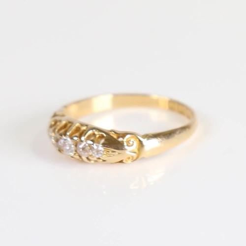 400 - An early 20th century 18ct gold graduated 5-stone diamond half hoop ring, set with old cut diamonds,... 