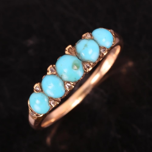 446 - A Victorian graduated 5-stone turquoise half hoop ring, unmarked gold settings with cabochon turquoi... 