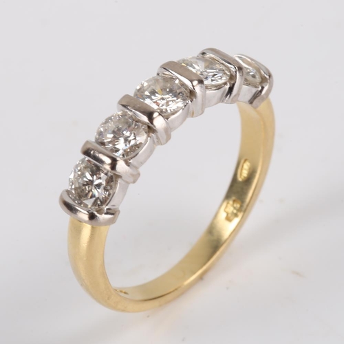 622 - A modern 18ct gold 5-stone diamond ring, set with modern round brilliant cut diamonds, total diamond... 